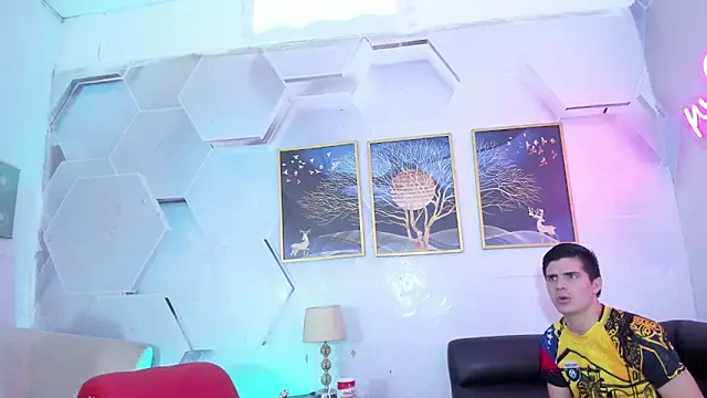 Alex jeins at online show from 02/14/26, 02:14