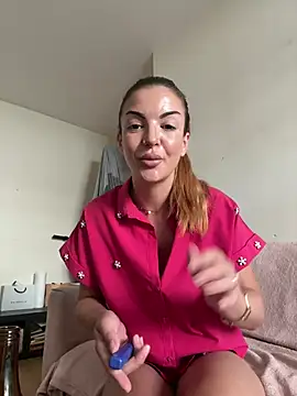 Snapshot of Carlafeet chatting on 07/02/26, 12:00 Carlafeet online show from 07/02/26, 12:00