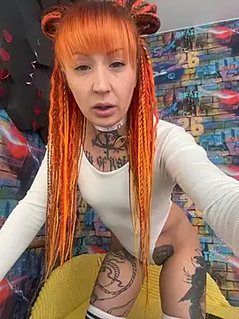 Snapshot of Tattoo__Moon chatting on 02/20/26, 01:02 Tattoo Moon online show from 02/20/26, 01:02