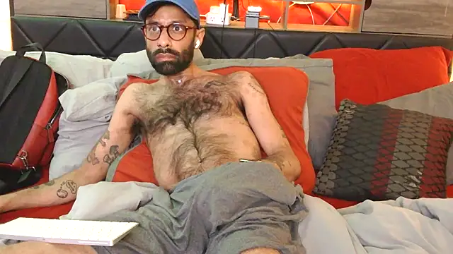 LilBrownPKB online show from 12/19/25, 08:38