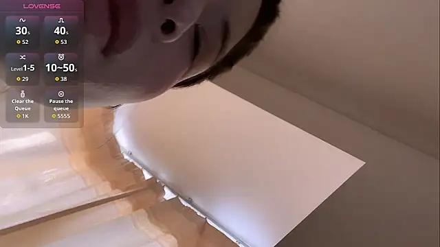 Snapshot of tiantian-160 chatting on 12/16/25, 07:02 tiantian-160 online show from 12/16/25, 07:02