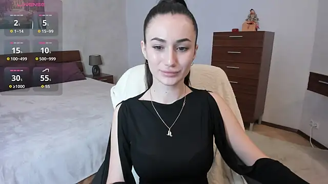 Snapshot of MiraaLes chatting on 02/17/26, 02:13 MiraaLes online show from 02/17/26, 02:13