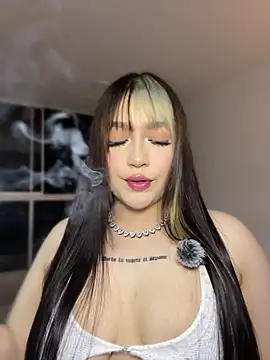 Daniela ruizz online show from 04/27/26, 11:47