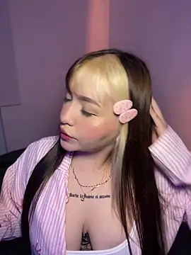 Daniela ruizz online show from 06/12/26, 02:54