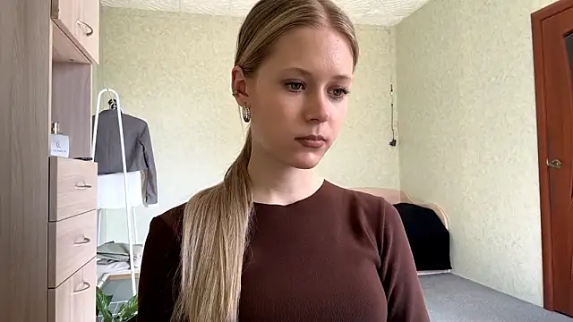 ZaidaSchwarten online show from 03/19/26, 11:36