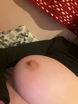 Snapshot of hollyxxx12 chatting on 03/11/26, 08:59 hollyxxx12 online show from 03/11/26, 08:59