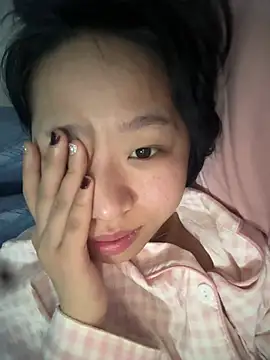 Snapshot of qingqing005 chatting on 02/11/26, 11:32 qingqing005 online show from 02/11/26, 11:32