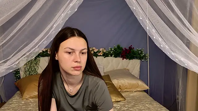 MaxinCarroll online show from 06/25/26, 10:20