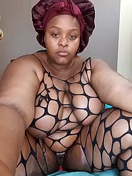 ChoklitBerryXX online show from 05/04/26, 10:55