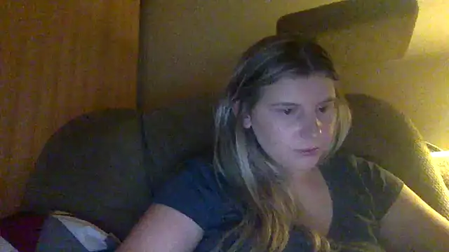 Snapshot of goddesscandy22 chatting on 01/17/26, 04:39 goddesscandy22 online show from 01/17/26, 04:39