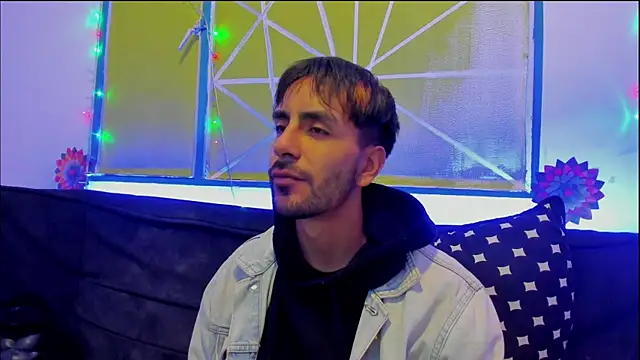 Snapshot of Lord_Apolo chatting on 01/08/26, 01:35 Lord Apolo online show from 01/08/26, 01:35