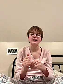 Snapshot of Lassie_Cassie chatting on 01/06/26, 04:05 Lassie Cassie online show from 01/06/26, 04:05