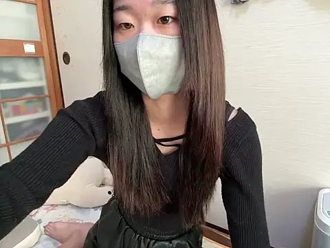 kuromi chan oo online show from 12/16/25, 12:15