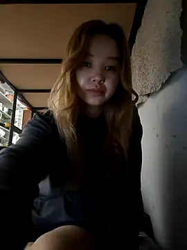 Snapshot of SherrylShaw chatting on 01/06/26, 06:44 SherrylShaw online show from 01/06/26, 06:44