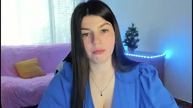 KisaModel online show from 12/21/25, 08:10