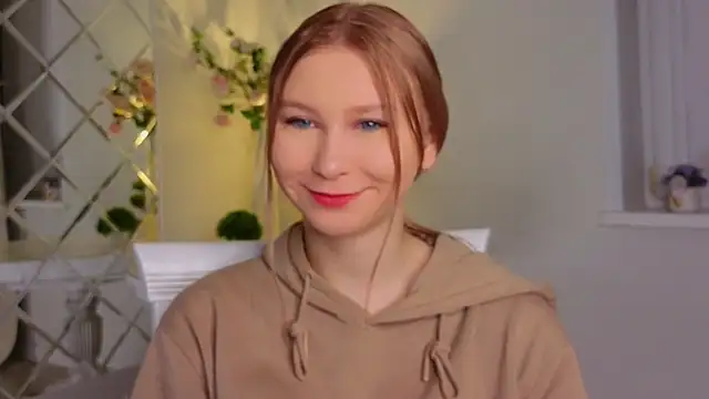 Snapshot of CorrieHighfield chatting on 12/16/25, 12:59 CorrieHighfield online show from 12/16/25, 12:59