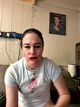 Snapshot of Nickithicks chatting on 01/18/26, 05:28 Nickithicks online show from 01/18/26, 05:28