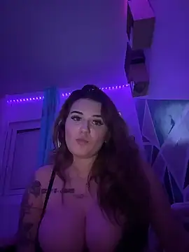 Snapshot of Diana-Blum chatting on 12/15/25, 10:14 Diana-Blum online show from 12/15/25, 10:14