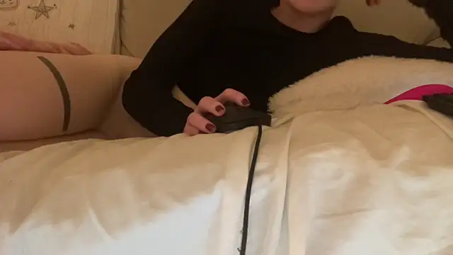 Snapshot of ijustturned18today chatting on 02/21/26, 08:43 ijustturned18today online show from 02/21/26, 08:43