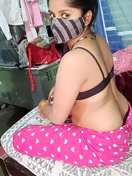 Snapshot of Cuple_masti72 chatting on 01/16/26, 04:55 Cuple masti72 online show from 01/16/26, 04:55