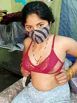 Snapshot of Cuple_masti72 chatting on 02/04/26, 05:19 Cuple masti72 online show from 02/04/26, 05:19