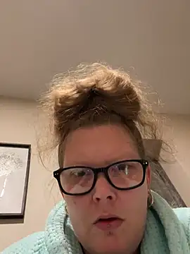 kissmyarch online show from 01/12/26, 12:38