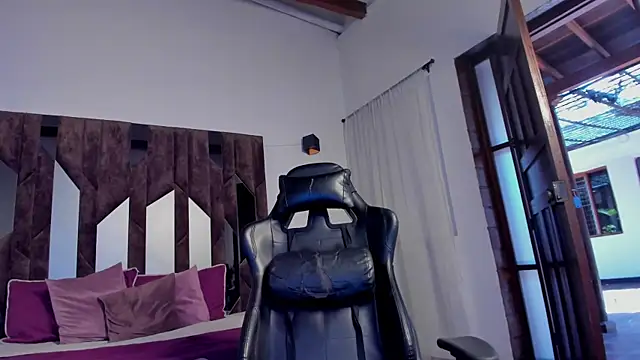 J king   online show from 06/27/26, 03:50