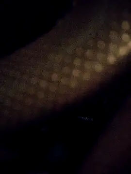 Julie9toma online show from 12/22/25, 01:52