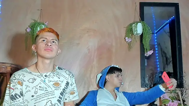 Snapshot of DeeQuinn_Blaze chatting on 12/19/25, 08:27 DeeQuinn Blaze online show from 12/19/25, 08:27