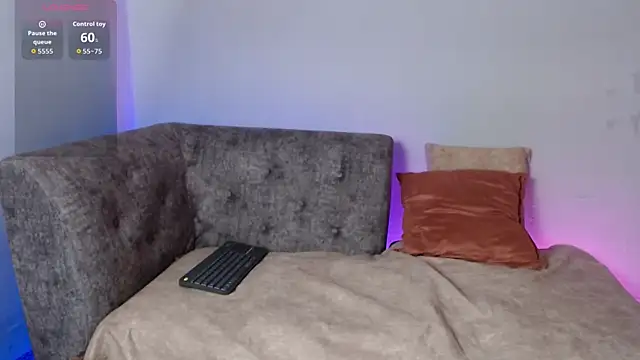 rosehoneil online show from 03/14/26, 07:41