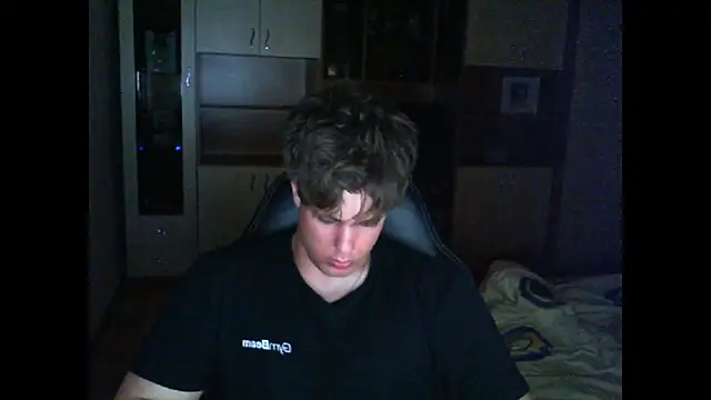 GymGuy0505 online show from 05/04/26, 09:33