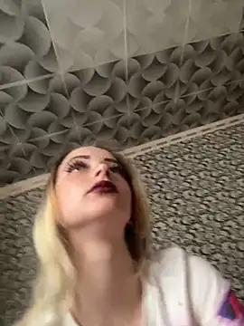 Snapshot of Barbika19 chatting on 04/12/26, 09:58 Barbika19 online show from 04/12/26, 09:58
