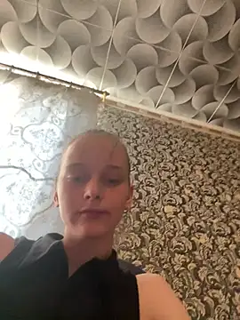 Snapshot of Barbika19 chatting on 04/25/26, 03:31 Barbika19 online show from 04/25/26, 03:31