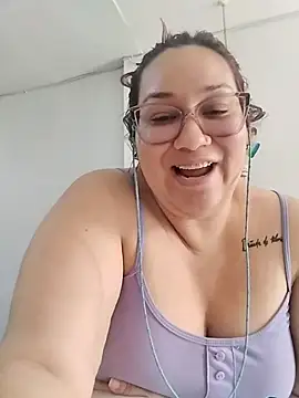Snapshot of sharon_G chatting on 07/18/26, 06:12 sharon G online show from 07/18/26, 06:12