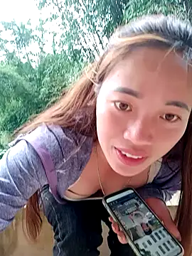 Snapshot of little-effy chatting on 05/06/26, 10:31 little-effy online show from 05/06/26, 10:31