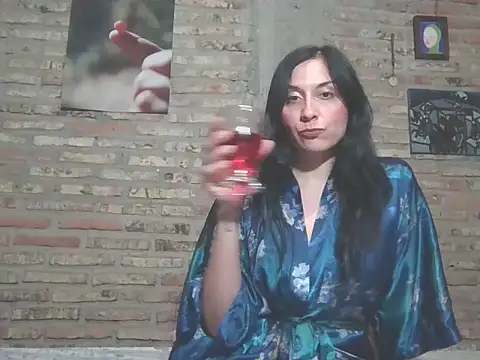 Snapshot of DommeVioleta chatting on 06/08/26, 06:25 DommeVioleta online show from 06/08/26, 06:25