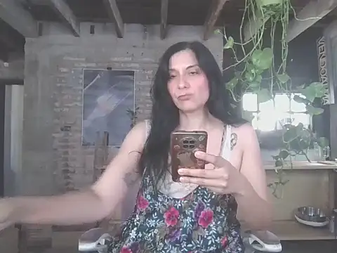 Snapshot of DommeVioleta chatting on 06/19/26, 08:12 DommeVioleta online show from 06/19/26, 08:12