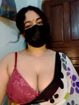 Snapshot of nosrat014 chatting on 03/13/26, 05:52 nosrat014 online show from 03/13/26, 05:52