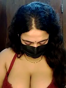 nosrat014 online show from 05/13/26, 05:43
