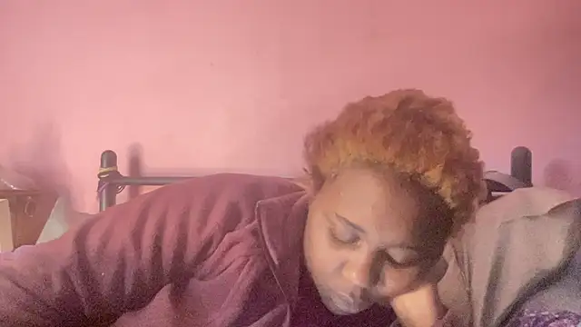 queenalliyahalecia online show from 12/16/25, 02:33