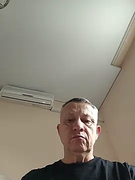 Snapshot of Sashabikros chatting on 02/15/26, 03:14 Sashabikros online show from 02/15/26, 03:14