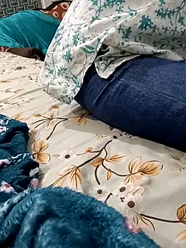 Snapshot of BEST-LOVER-1 chatting on 03/09/26, 07:29 BEST-LOVER-1 online show from 03/09/26, 07:29