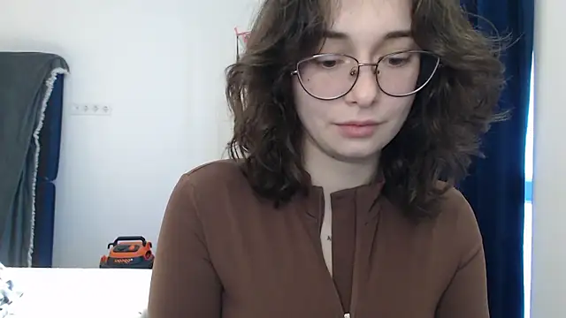 Snapshot of Angelik5371 chatting on 01/08/26, 01:35 Angelik5371 online show from 01/08/26, 01:35