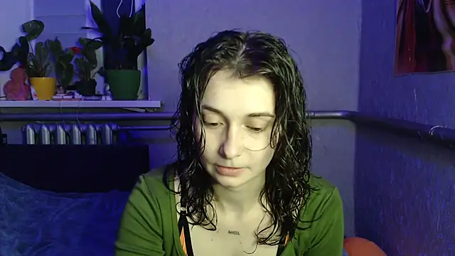 Snapshot of Angelik5371 chatting on 04/14/26, 06:47 Angelik5371 online show from 04/14/26, 06:47