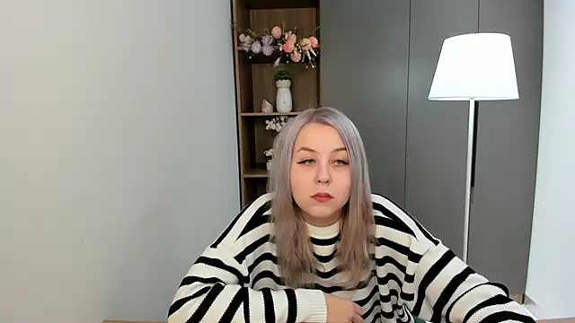 PorshaEicke online show from 12/16/25, 03:11