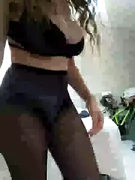 Snapshot of NovaMia chatting on 02/16/26, 08:32 NovaMia online show from 02/16/26, 08:32