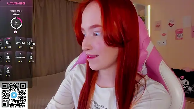 Snapshot of sunflare_ chatting on 02/07/26, 05:16 sunflare online show from 02/07/26, 05:16