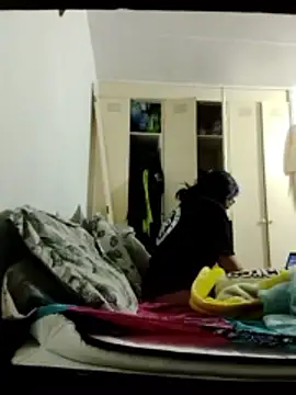 Snapshot of shadowofpleasure chatting on 12/15/25, 11:03 shadowofpleasure online show from 12/15/25, 11:03