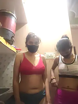 Snapshot of jaanvi-Rani chatting on 01/17/26, 02:33 jaanvi-Rani online show from 01/17/26, 02:33