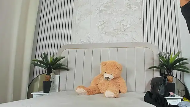 Snapshot of DaryaRee chatting on 12/16/25, 05:34 DaryaRee online show from 12/16/25, 05:34